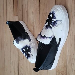 NINE WEST Women's OLSEN Floral Slip-on Sneakers Size 7